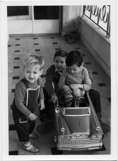 f6_JAN_pedalcar