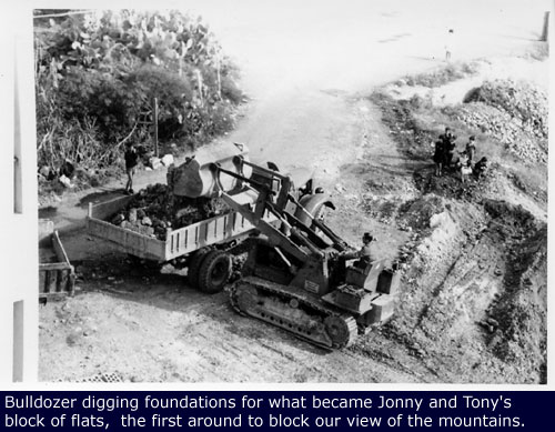g1_Bulldozer_JonnyTonyHouse