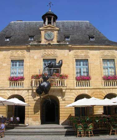 n_sarlat_romeo_dist